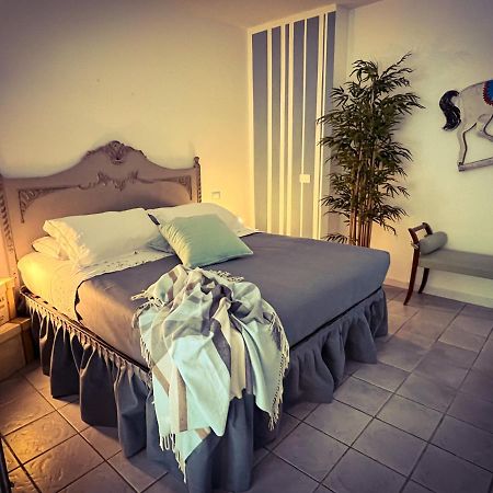 Le Pinette Bed & Breakfast Ameglia Eksteriør bilde