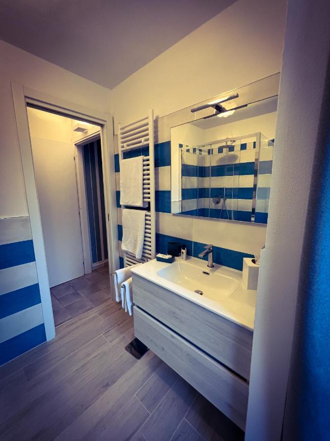 Le Pinette Bed & Breakfast Ameglia Eksteriør bilde